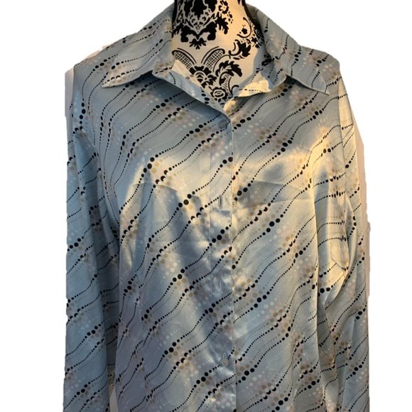 Satin blouse - Picture 1 of 3